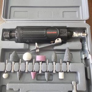 เจียลม Komax